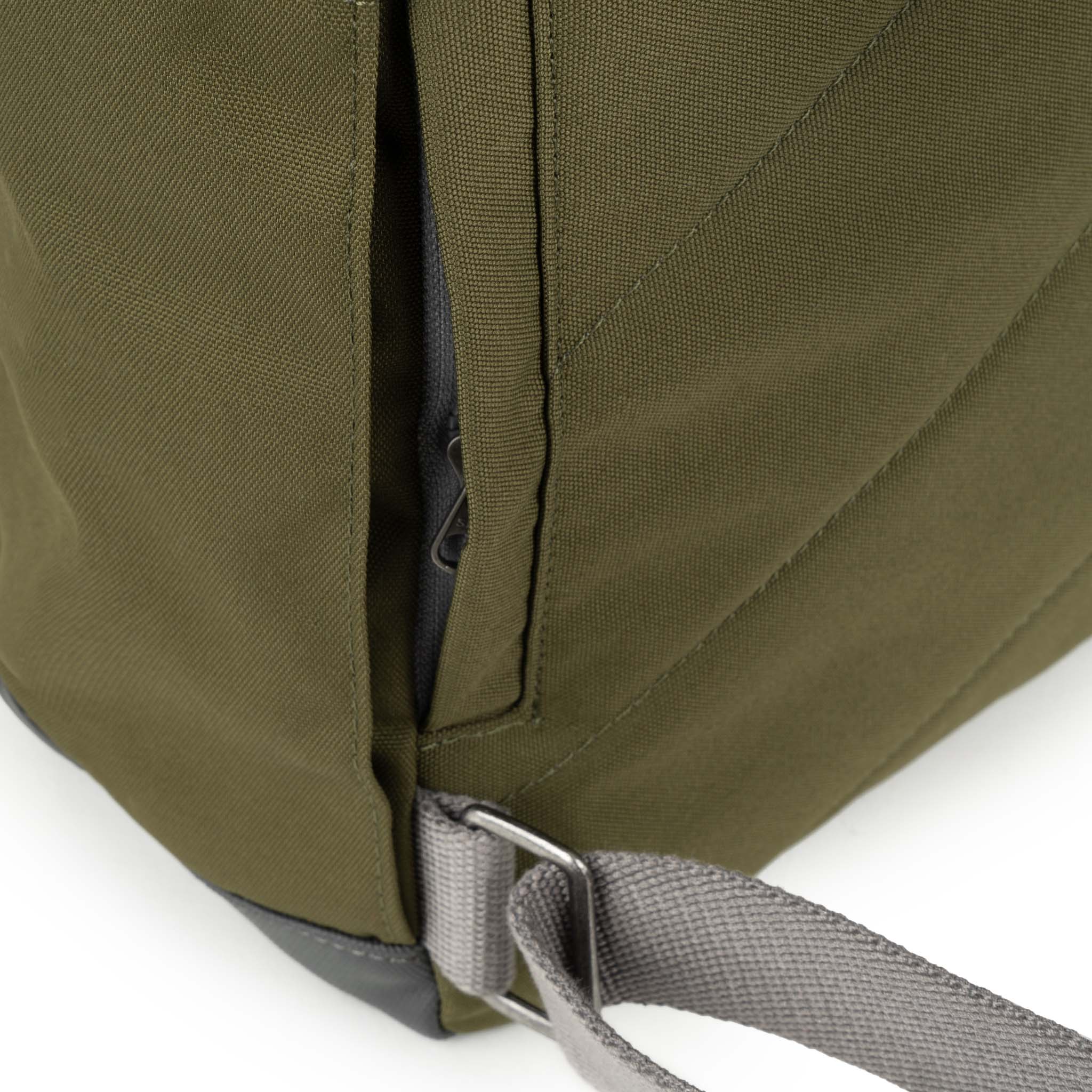 Waterhouse Multipocket Backpack Medium Recycled Canvas - Moss