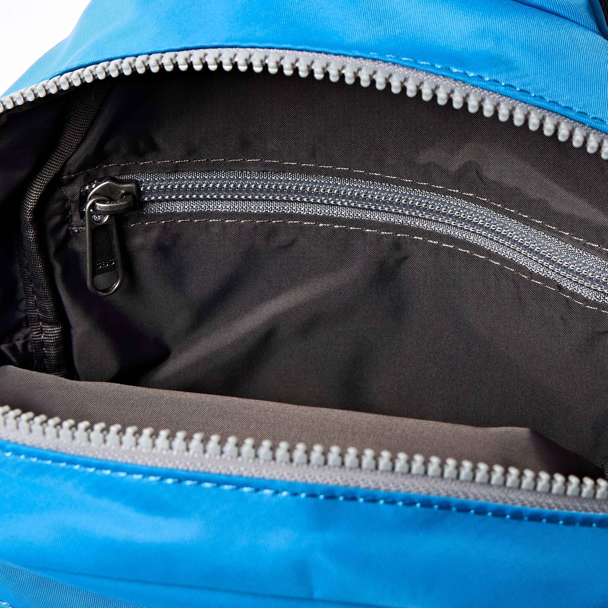 Willesden Sling Bag Large Recycled Nylon - Malibu Blue