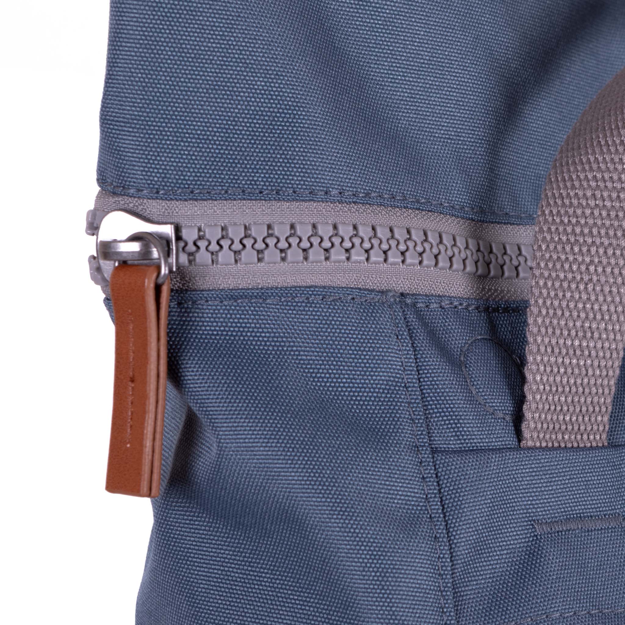 Finchley Backpack Small Recycled Canvas - Airforce