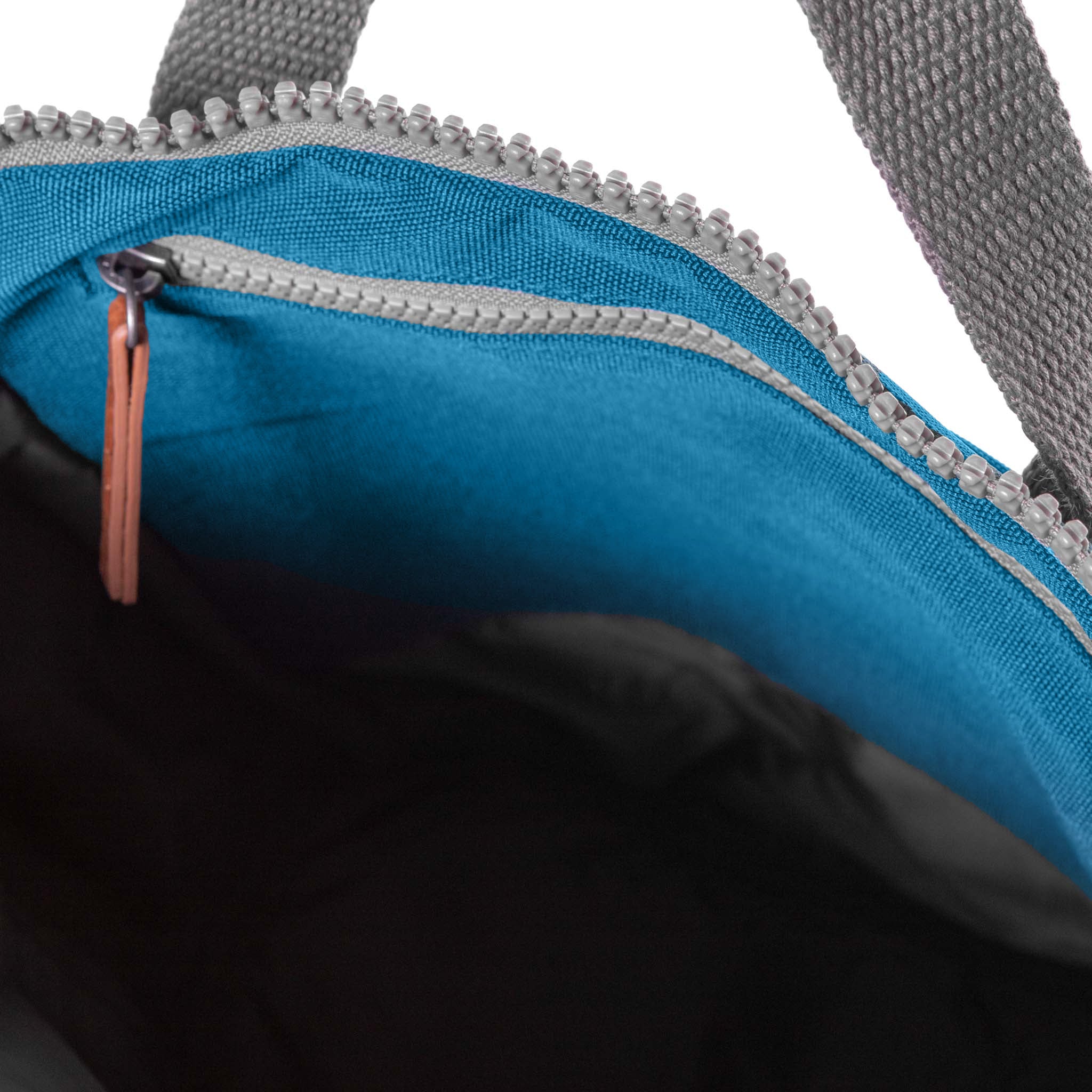 Finchley Backpack Small Recycled Canvas - Marine