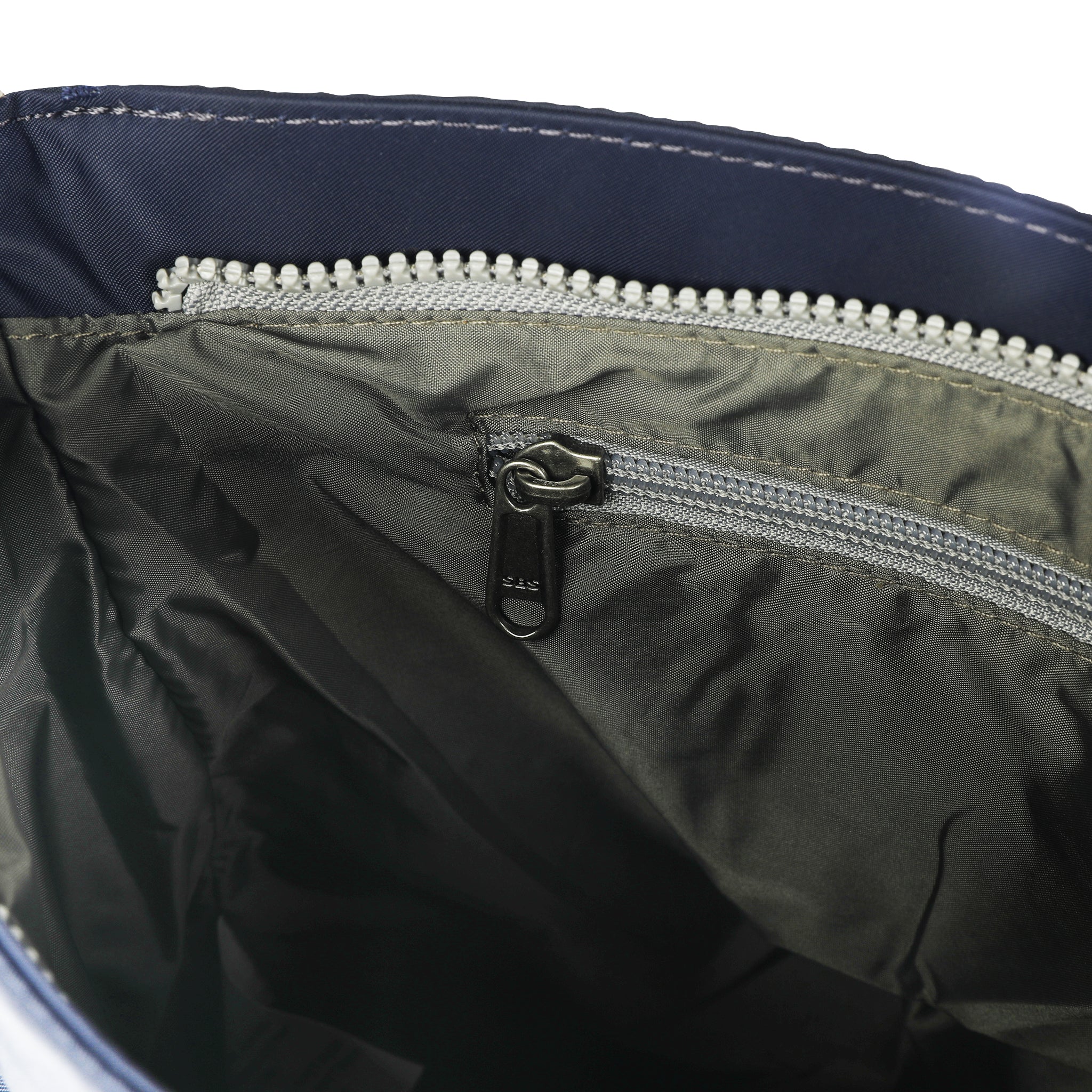 Kennington Crossbody Bag Medium Recycled Nylon - Midnight