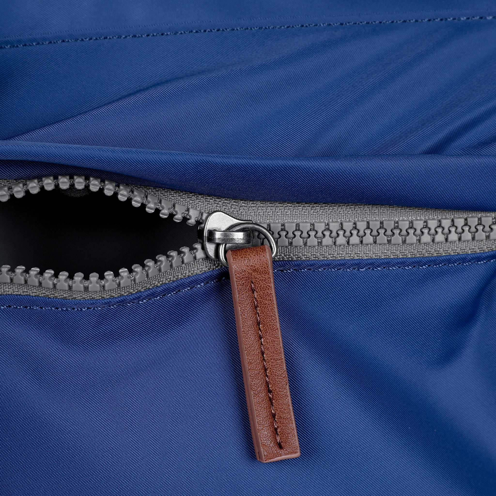 Kennington Crossbody Bag Medium Recycled Nylon - Burnt Blue