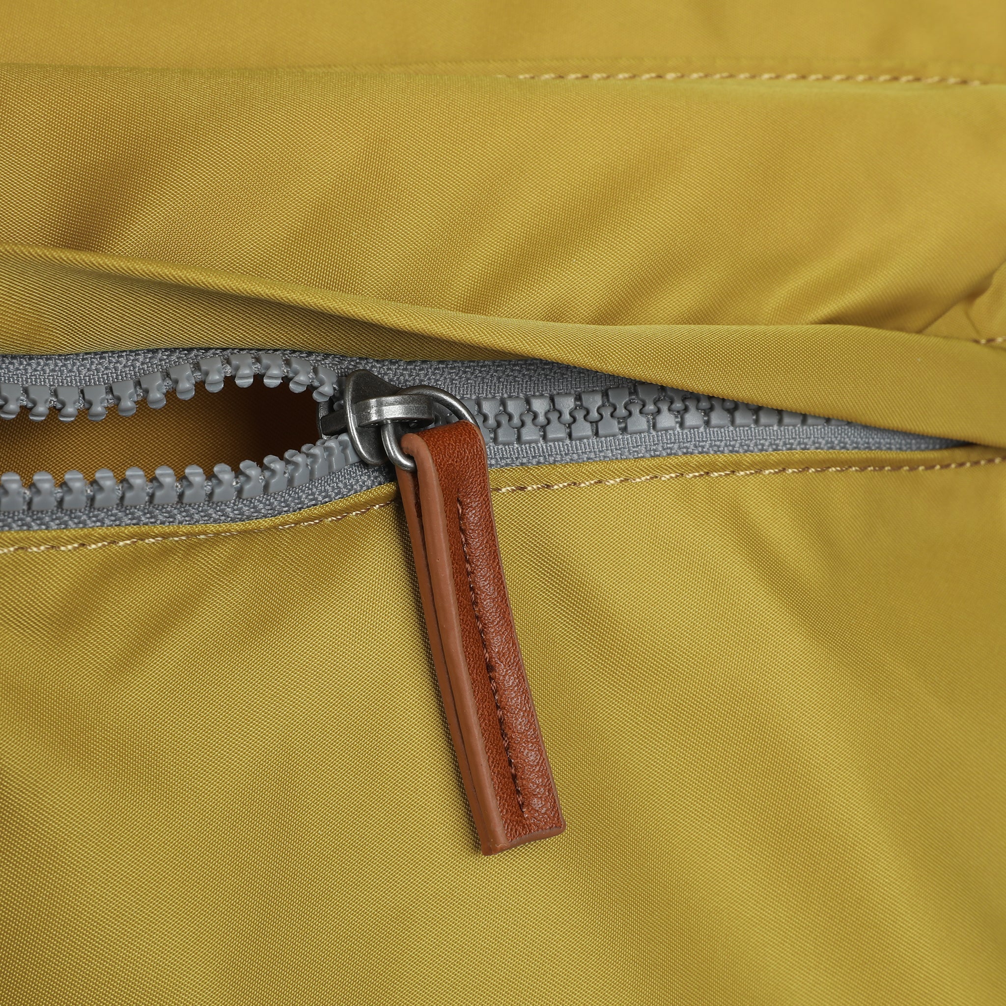 Kennington Crossbody Bag Medium Recycled Nylon - Corn