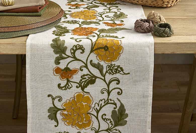 Embroidered autumn flower runner