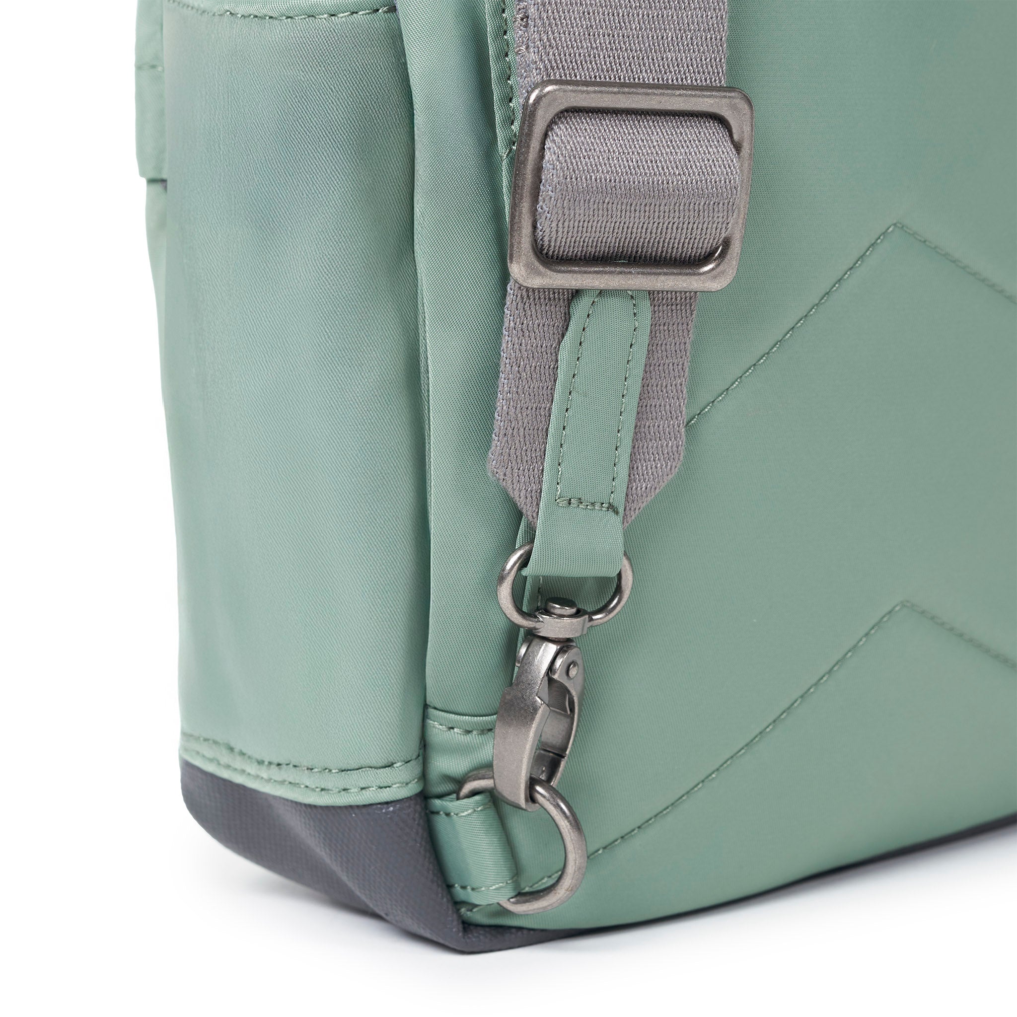 Willesden Sling Bag Large Recycled Nylon - Frost