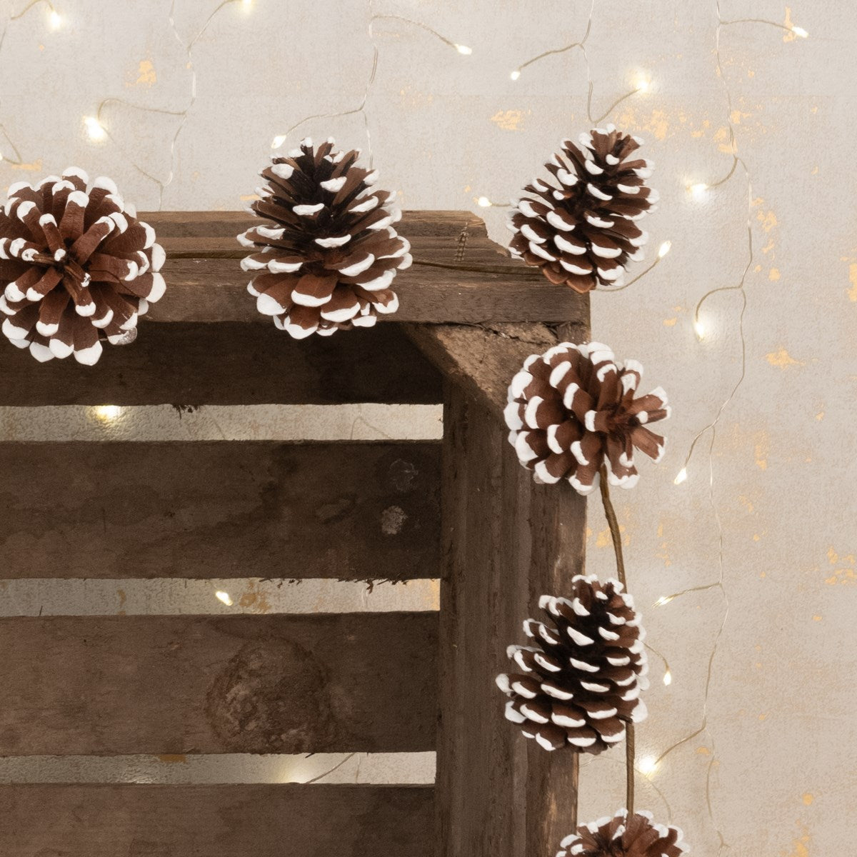 Snowy Pine Cone Garland