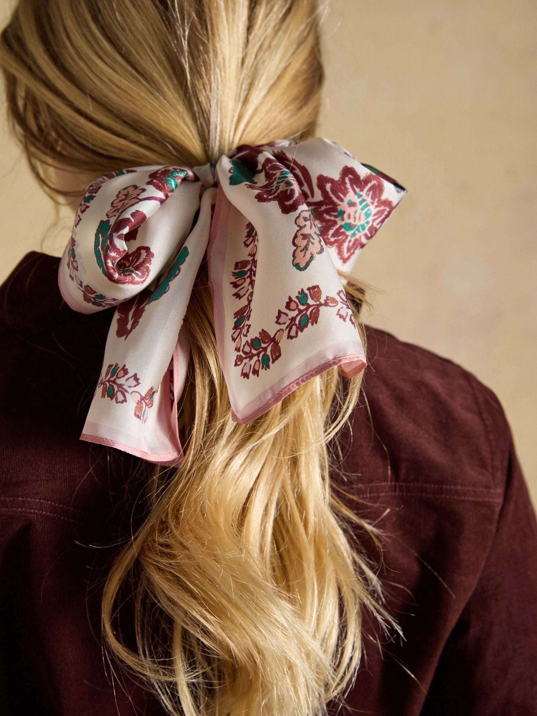 Highgrove Ecru Floral 100% Silk Skinny Scarf