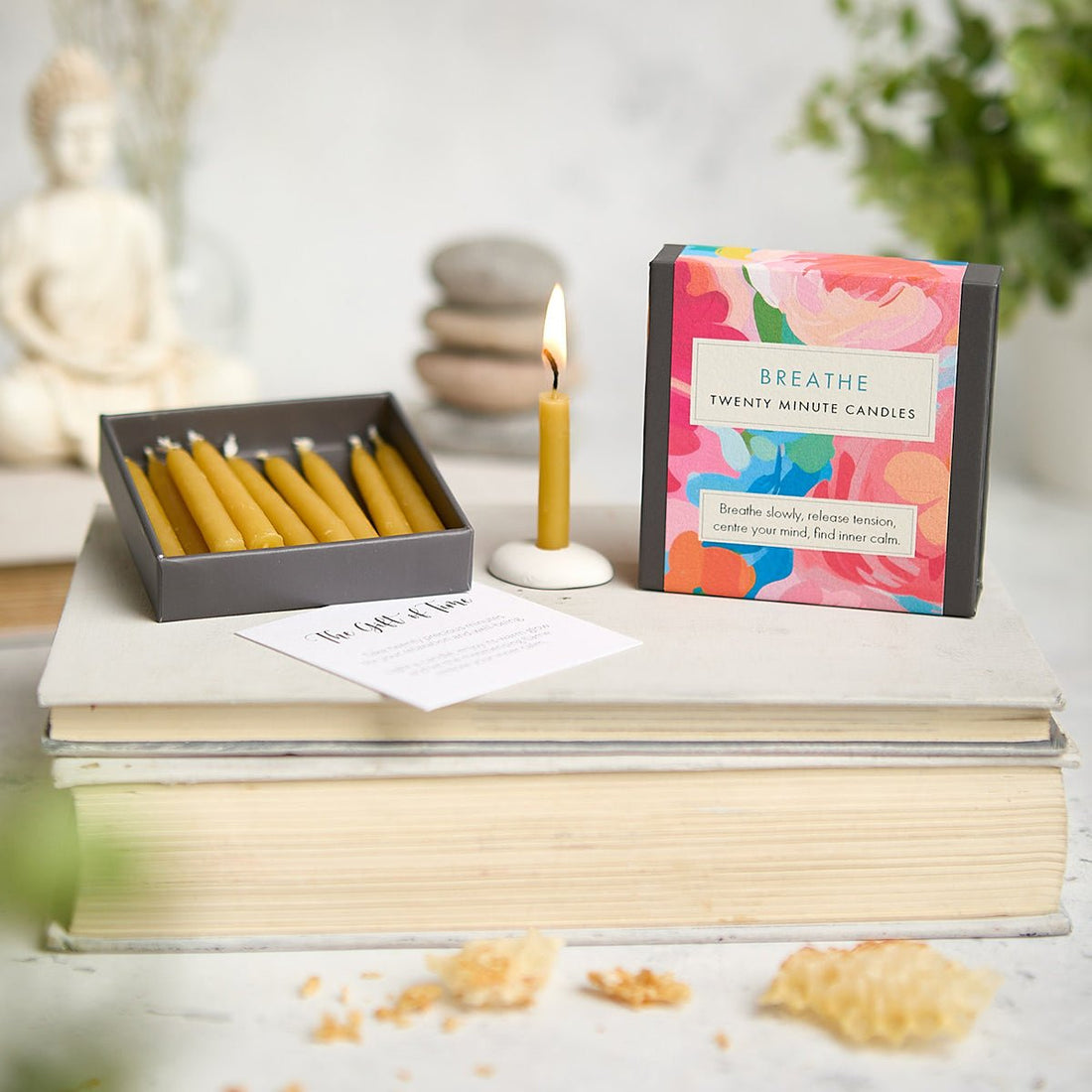 Abstract Candles/Breathe - RUTHERFORD & Co