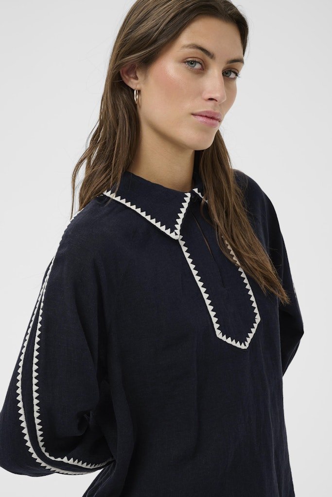 AimyPW Bl Blouse - After Midnight - RUTHERFORD & Co