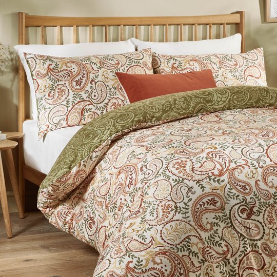 ANIKA PAISLEY SOFT TOUCH DUVET SET - RUTHERFORD & Co