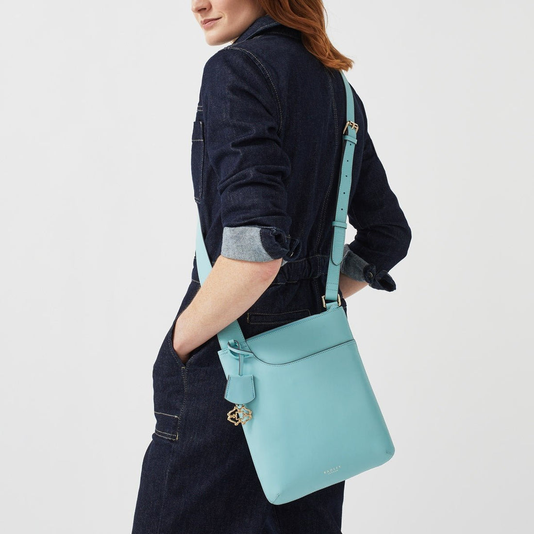 ANNIVERSARY - CAMDEN COLLECTION - POCKETS ICON Medium Zip - Top Cross Body - RUTHERFORD & Co