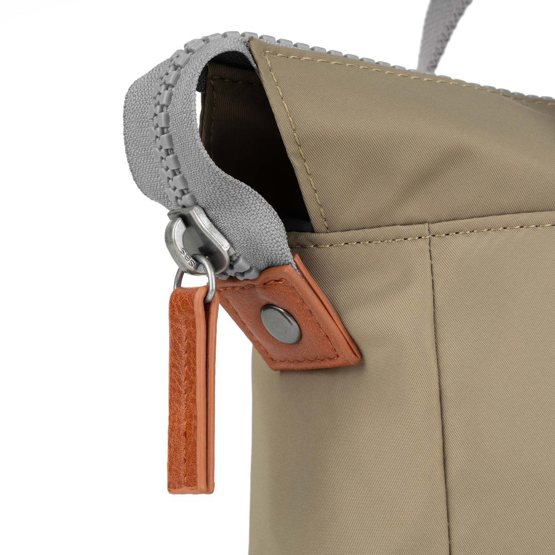 BANTRY B RECYCLED NYLON/TAUPE/SMALL - RUTHERFORD & Co