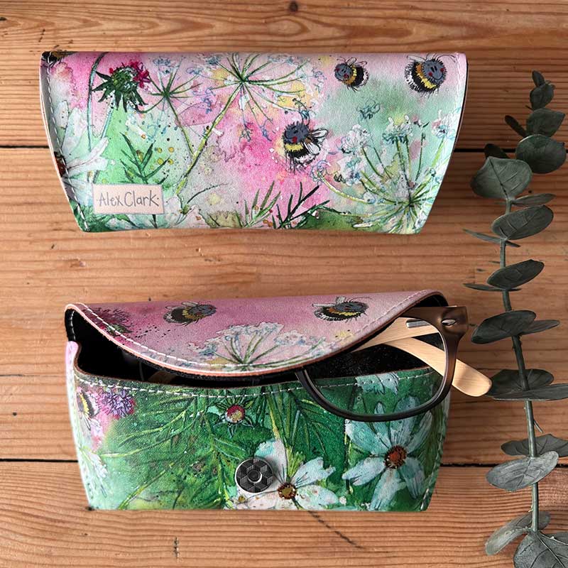 Bees in Summer Spectacle Case - RUTHERFORD & Co