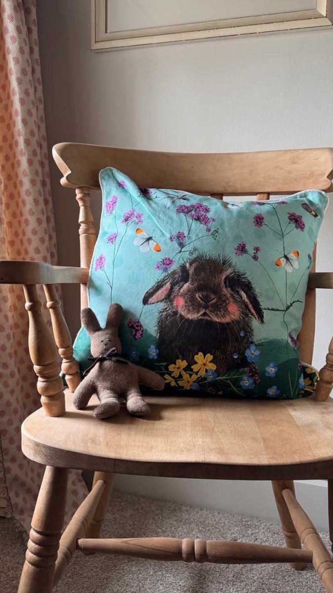 Bramble Cushion - RUTHERFORD & Co