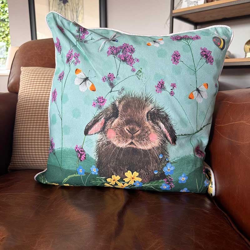 Bramble Cushion - RUTHERFORD & Co