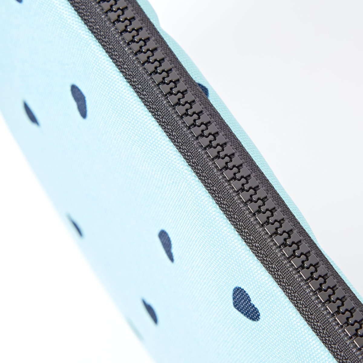 Brick Lane Laptop Sleeve in Heart Print - RUTHERFORD & Co