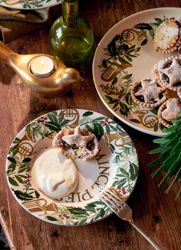 Bring In The Green Mince Pies Medium Dinner Plate, 8.5 Inch - RUTHERFORD & Co