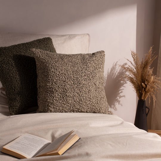 CABU CHUNKY BOUCLE FILLED CUSHION - RUTHERFORD & Co