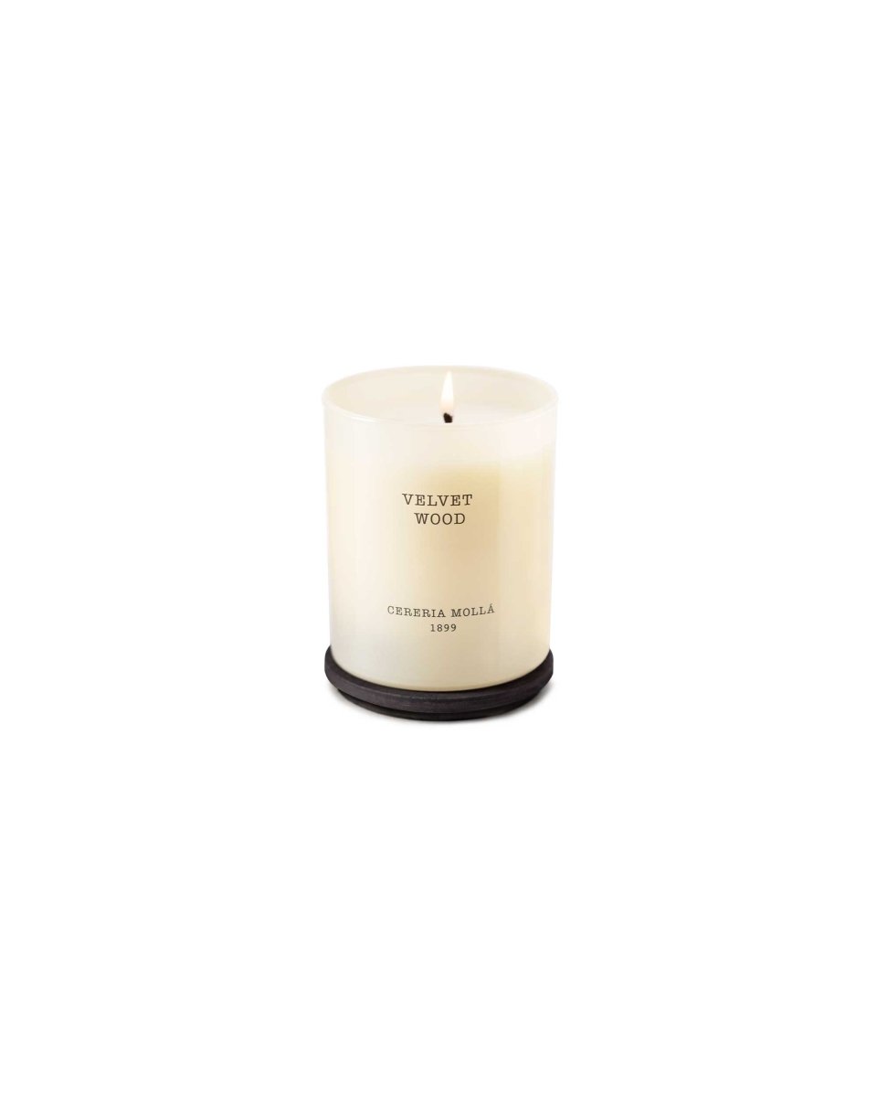 Candle Velvet Wood 230g - RUTHERFORD & Co