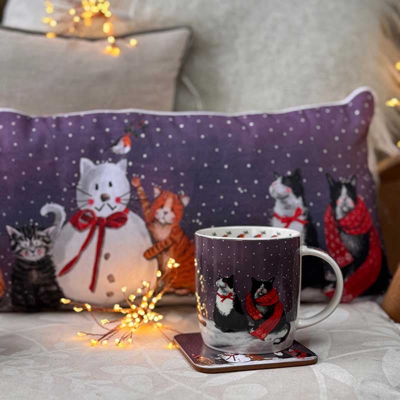 Cats and Snowman Cushion - RUTHERFORD & Co