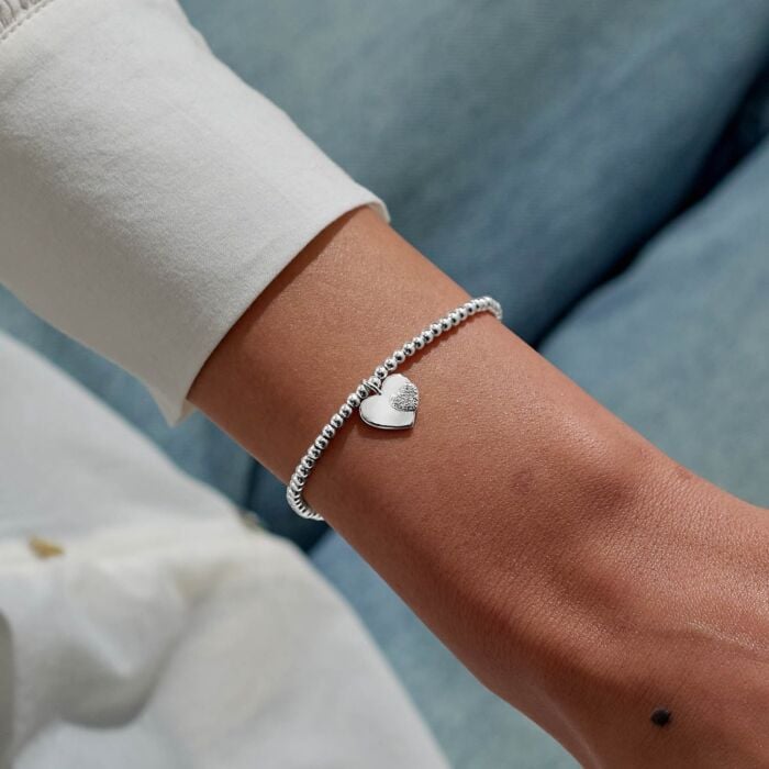 Christmas A Little 'Merry Christmas Wonderful Mum' Bracelet in Silver Plating - RUTHERFORD & Co