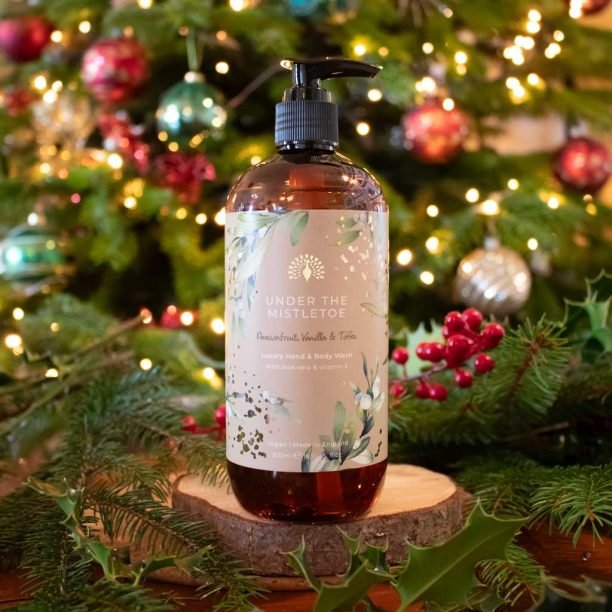 Christmas Tidings Hand Wash 500ml - RUTHERFORD & Co
