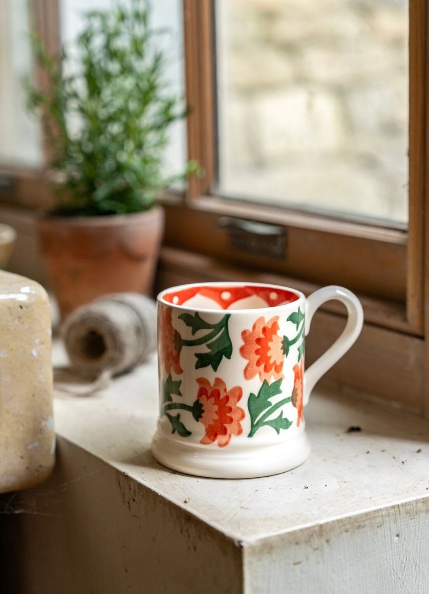 Chrysanthemum 1/2 Pint Mug - RUTHERFORD & Co