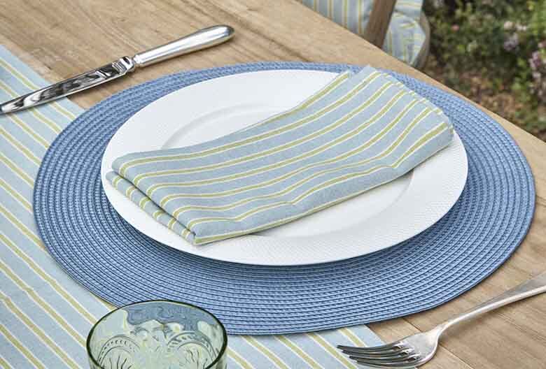 Circular ribbed placemat sky - RUTHERFORD & Co
