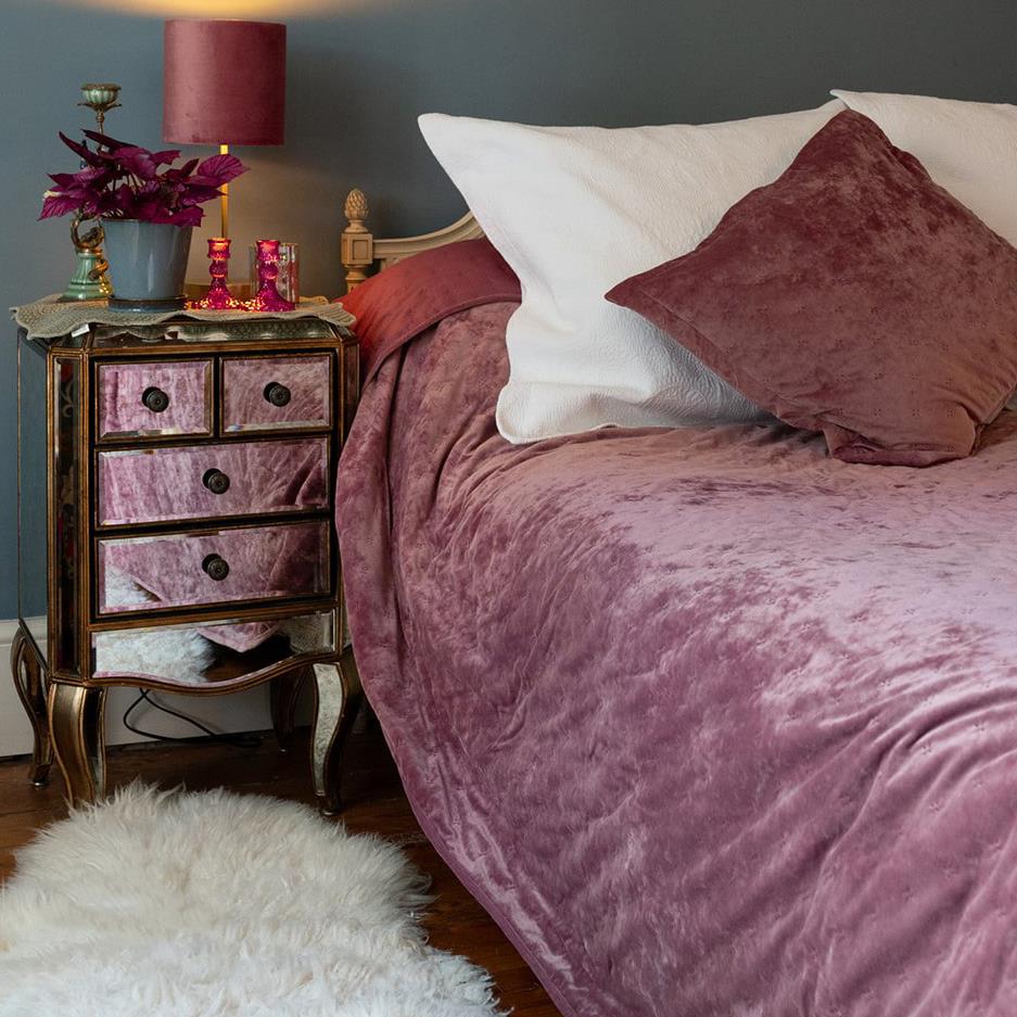 Clara Velvet Bedspread - RUTHERFORD & Co