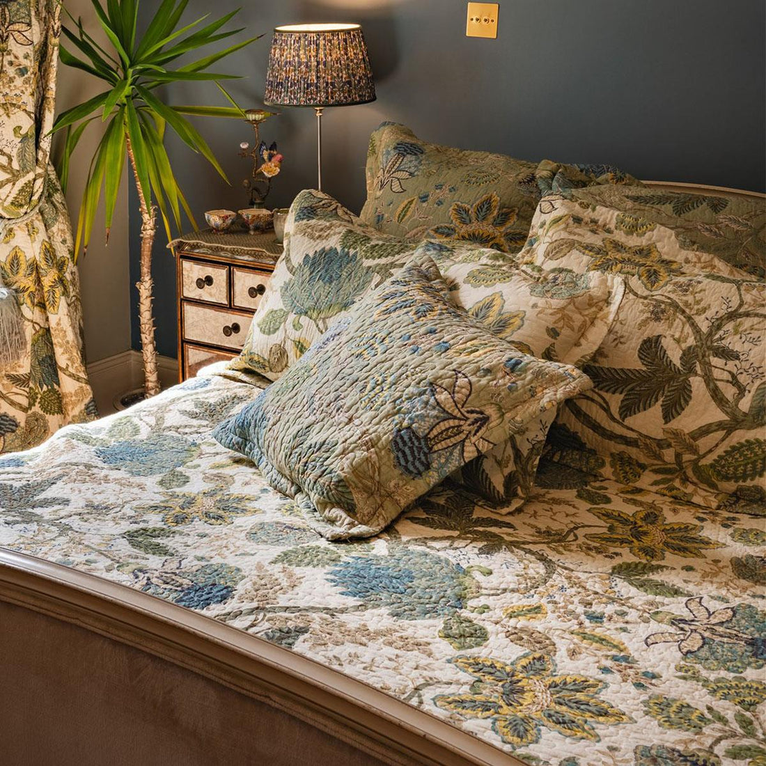 Constance Patchwork Bedspread - RUTHERFORD & Co