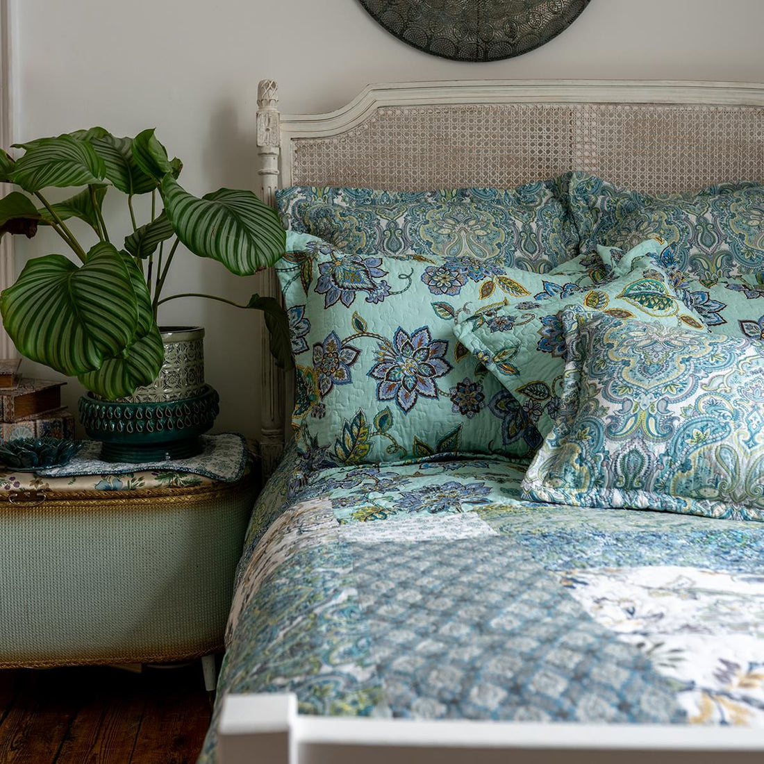 Cordelia Patchwork Bedspread - RUTHERFORD & Co