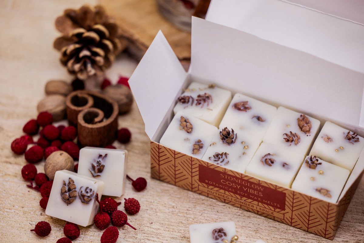 Cosy Vibes - Botanical Scented Soy Wax Melts - RUTHERFORD & Co