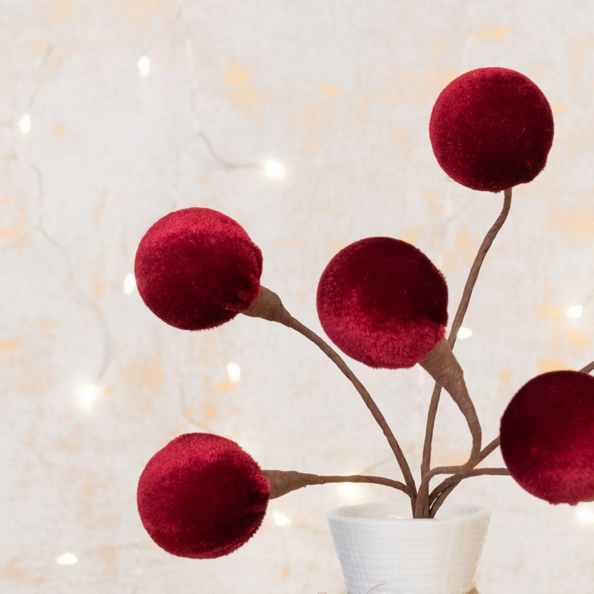 Deluxe Velvet Ball Spray - Burgundy - RUTHERFORD & Co