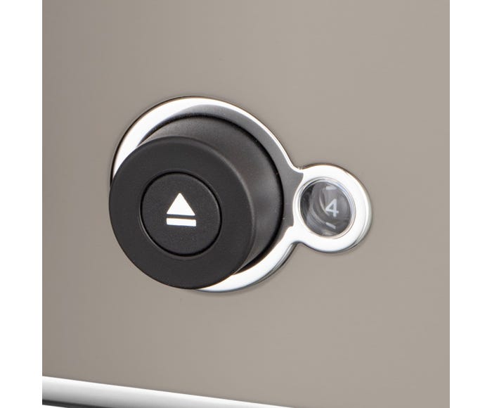 Distinctions 2 - Slice Toaster Titanium - RUTHERFORD & Co