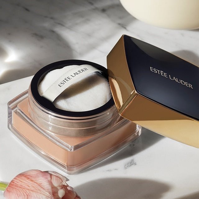 Double Wear Sheer Flattery Loose Powder - RUTHERFORD & Co