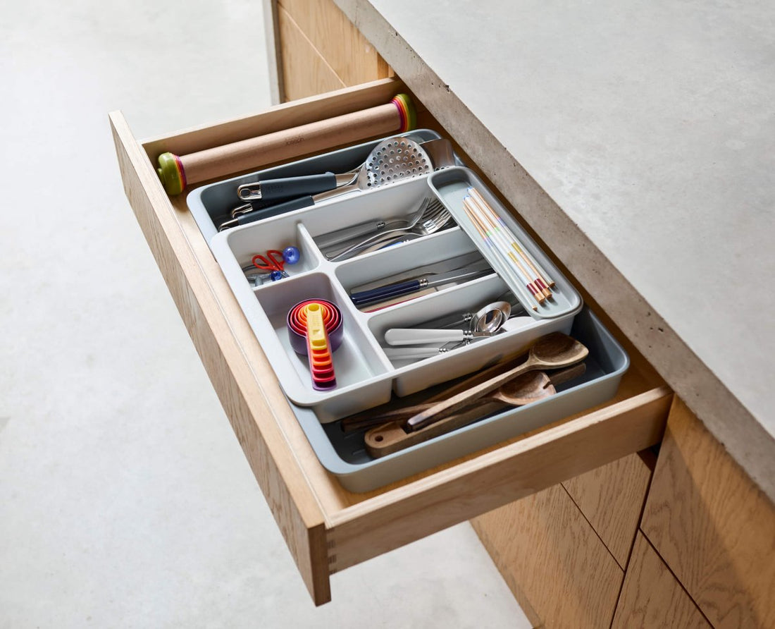 DrawerStore™ Expanding Cutlery, Utensil & Gadget Organiser - RUTHERFORD & Co