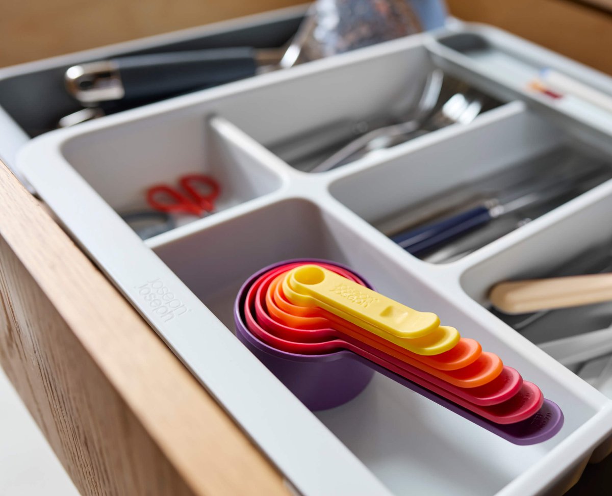 DrawerStore™ Expanding Cutlery, Utensil & Gadget Organiser - RUTHERFORD & Co
