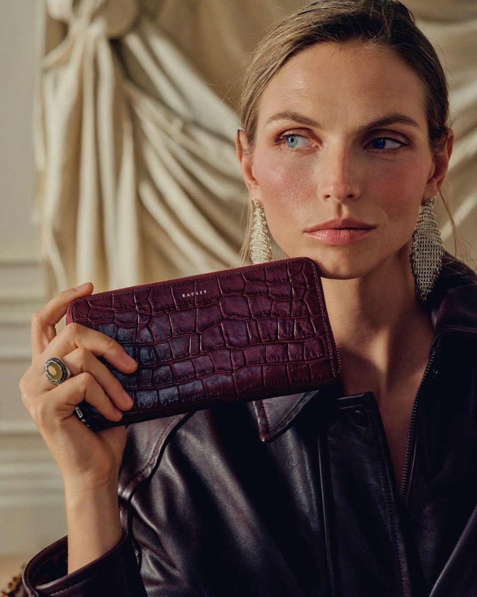 Dukes Place Faux Croc Large Zip Around Purse Dark Cherry - RUTHERFORD & Co