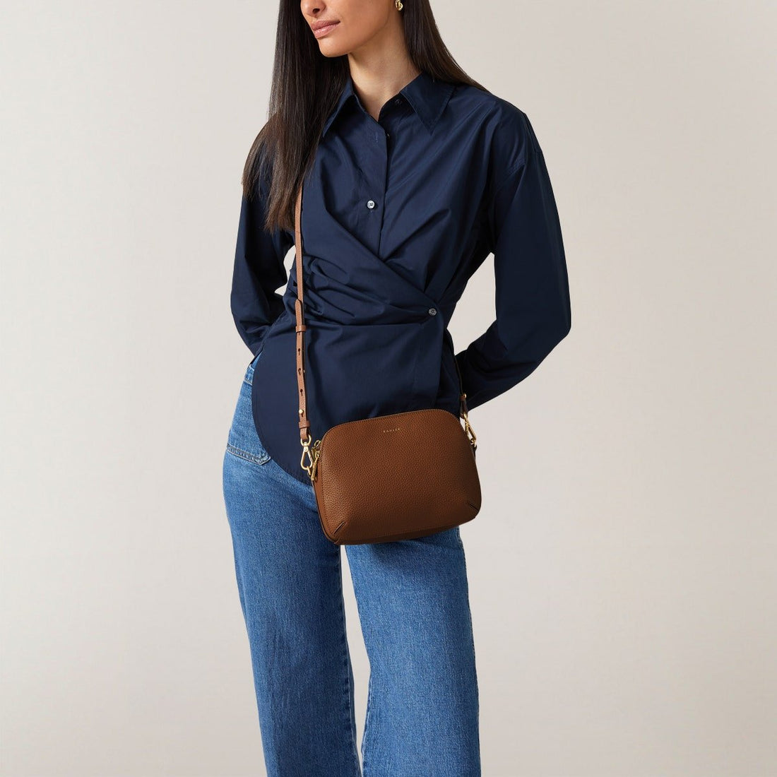 Dukes Place Medium Ziptop Crossbody Saddle - RUTHERFORD & Co