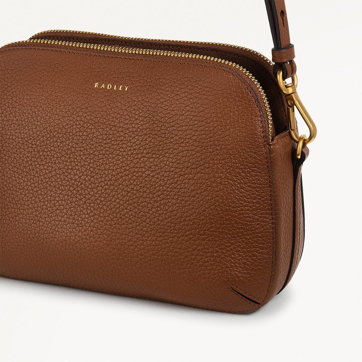 Dukes Place Medium Ziptop Crossbody Saddle - RUTHERFORD & Co