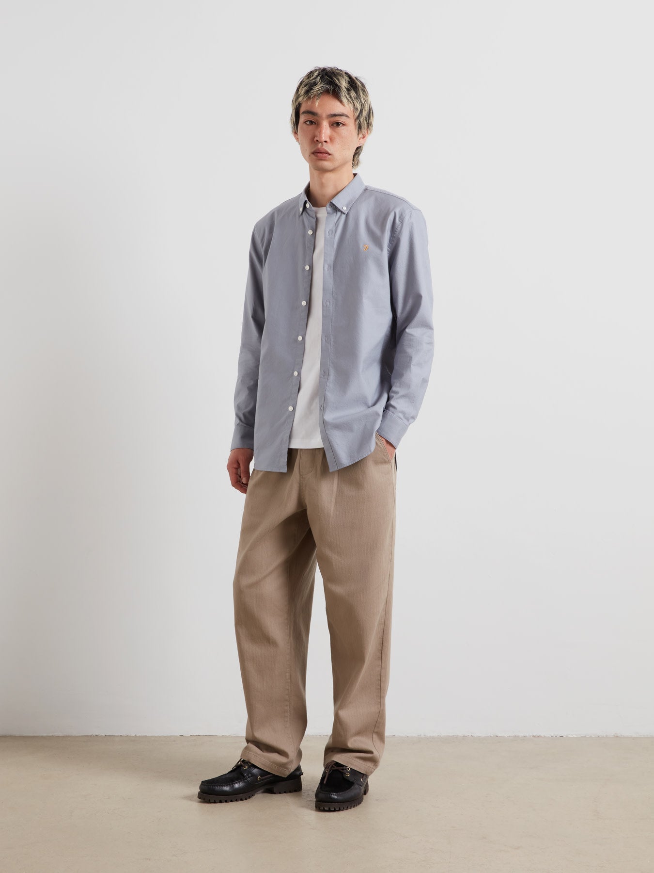 Brewer Slim Fit Organic Cotton Oxford Shirt In Icelandic Blue