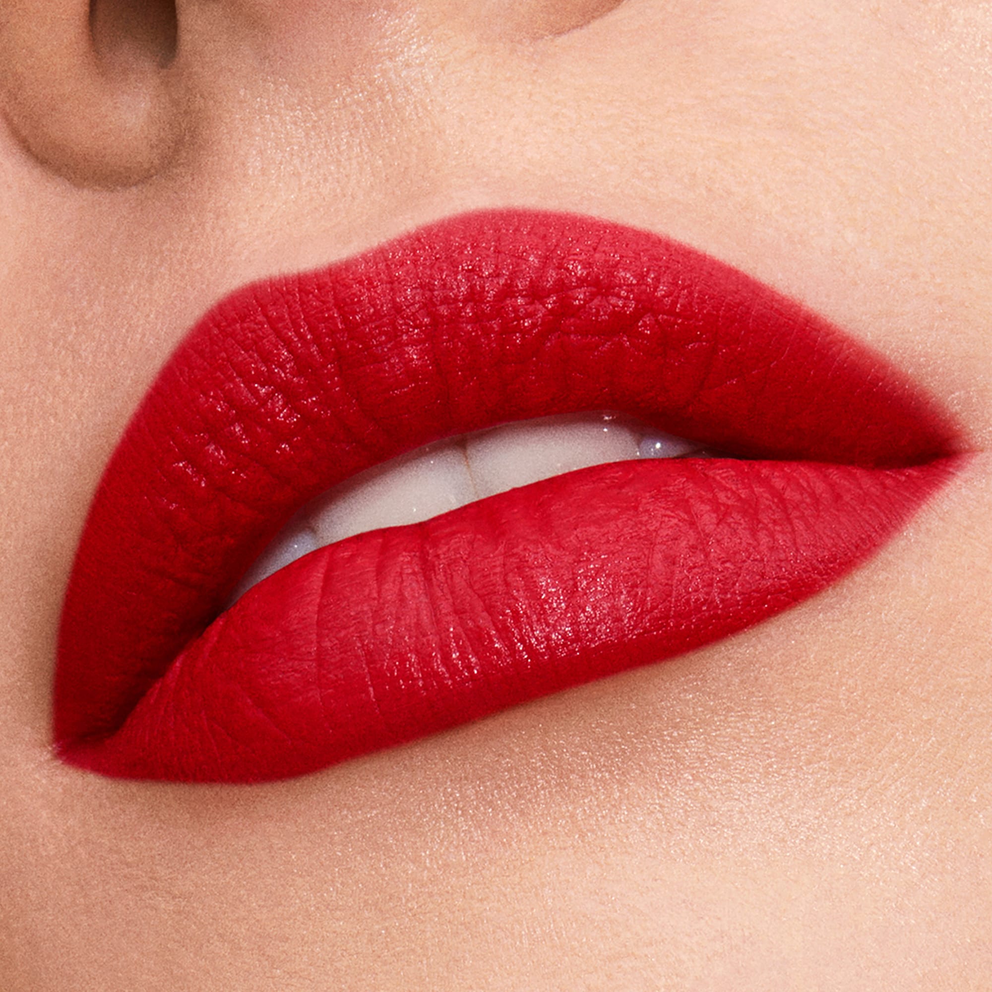 Pure Color Explicit Silk Matte Lipstick