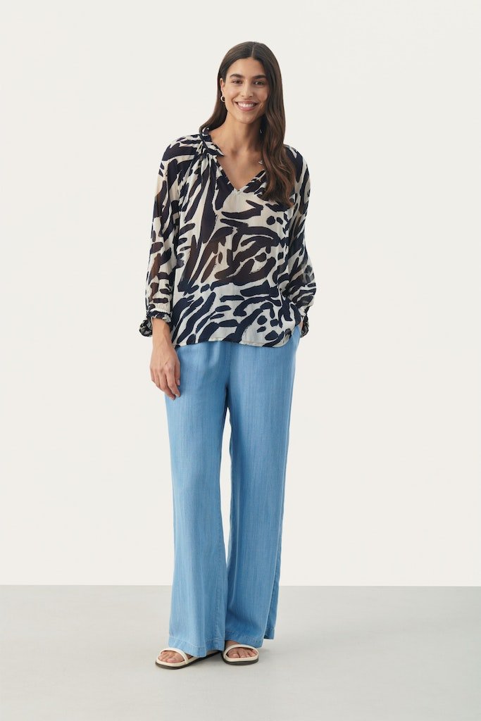 ElsiaPW Bl Blouse - Dark Navy Brush Print - RUTHERFORD & Co
