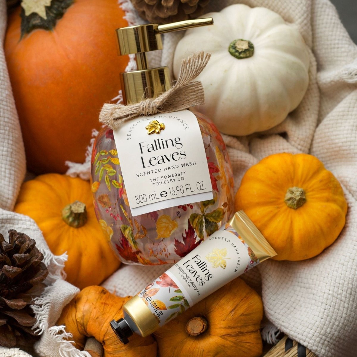 Falling Leaves Pattern Pumpkin Hand Wash 500ml - RUTHERFORD & Co