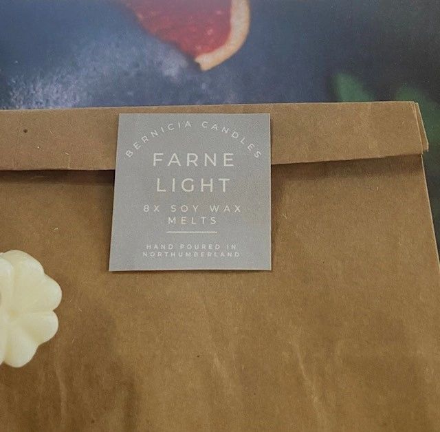 Farne Light Wax Melts Candle - RUTHERFORD & Co