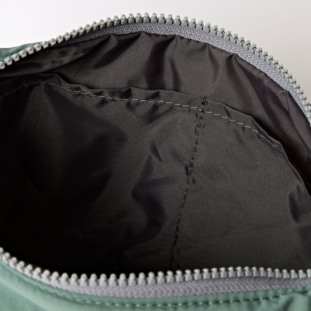 Farringdon Taslon - RUTHERFORD & Co