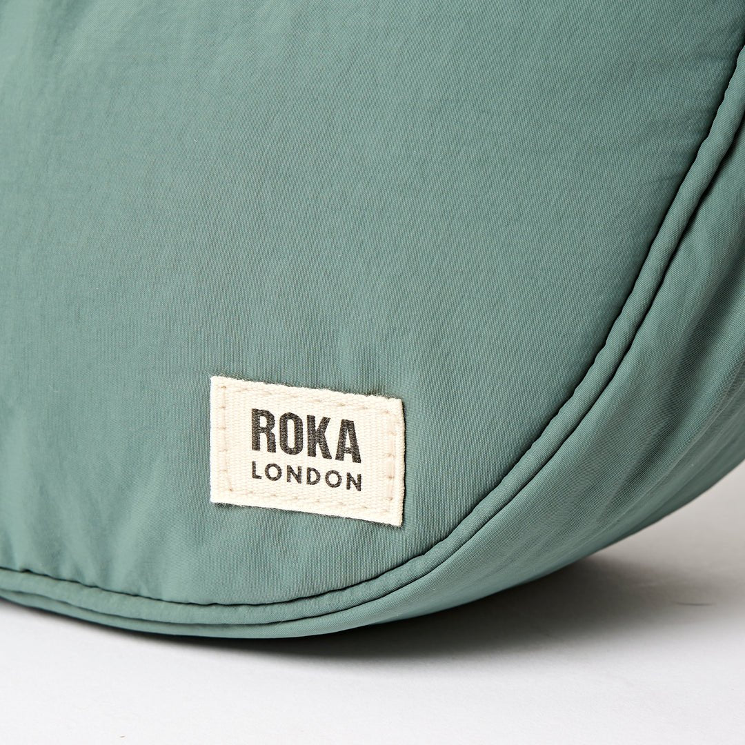 Farringdon Taslon - RUTHERFORD & Co