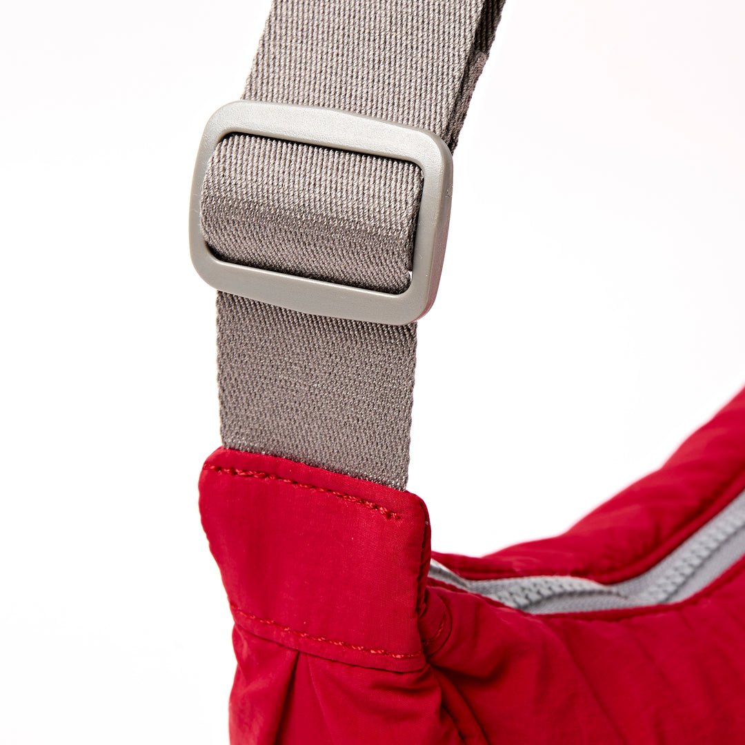 Farringdon Taslon - RUTHERFORD & Co