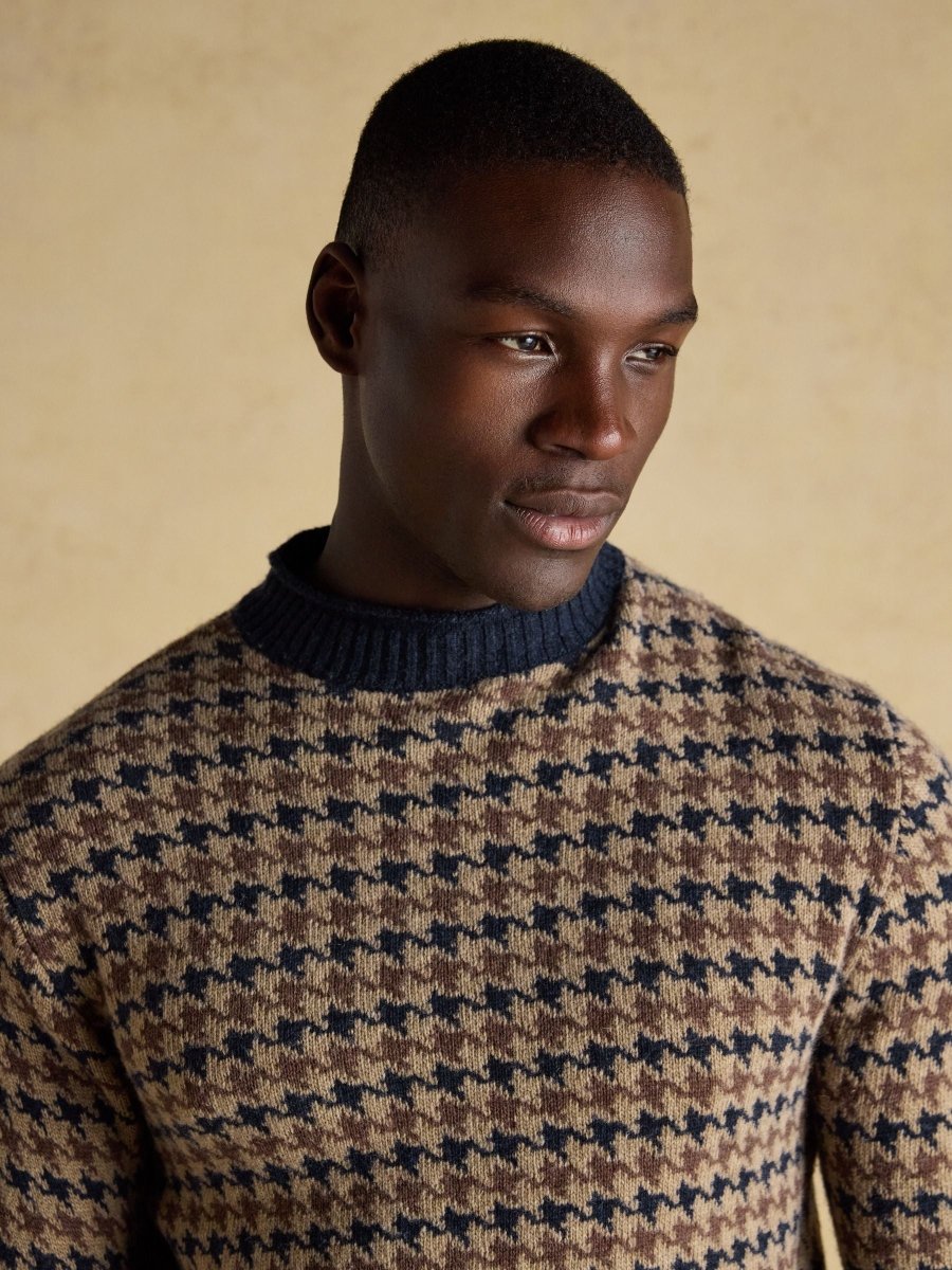 Ferguson Wool - Rich Oatmeal Houndstooth Jumper - RUTHERFORD & Co