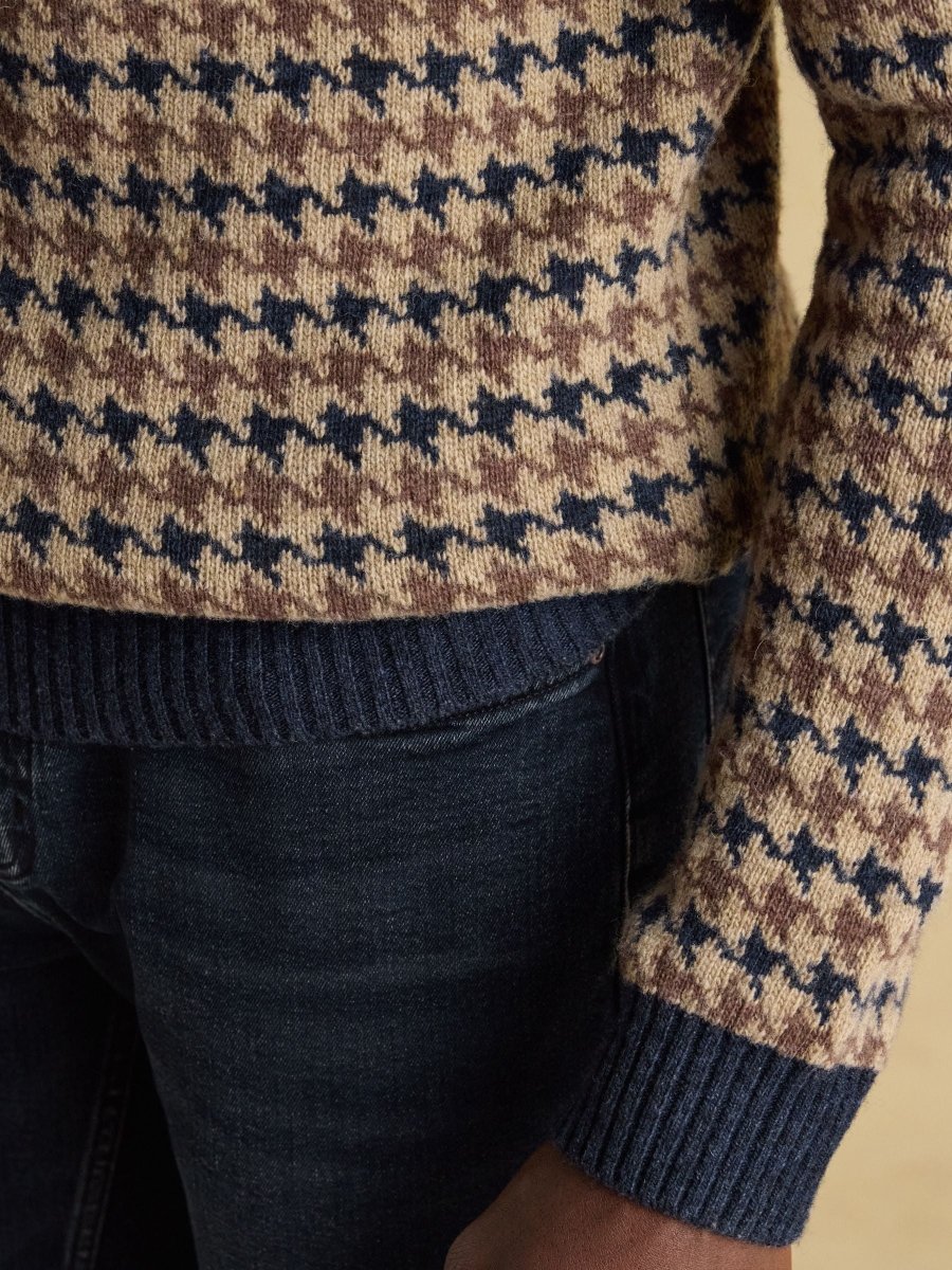 Ferguson Wool - Rich Oatmeal Houndstooth Jumper - RUTHERFORD & Co
